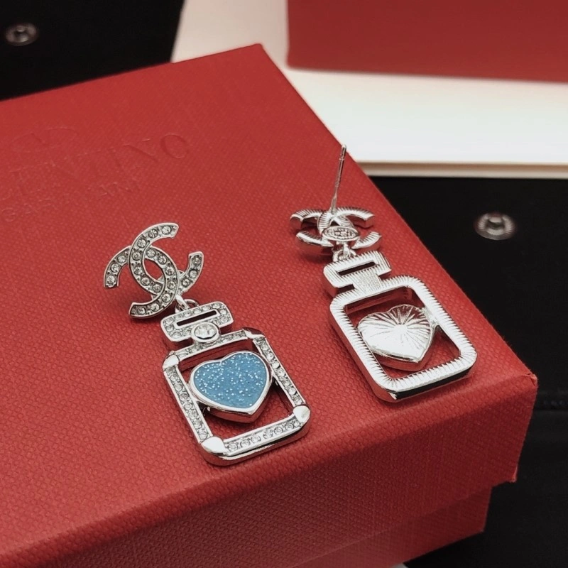 Comfortable Chanel Earrings 219333