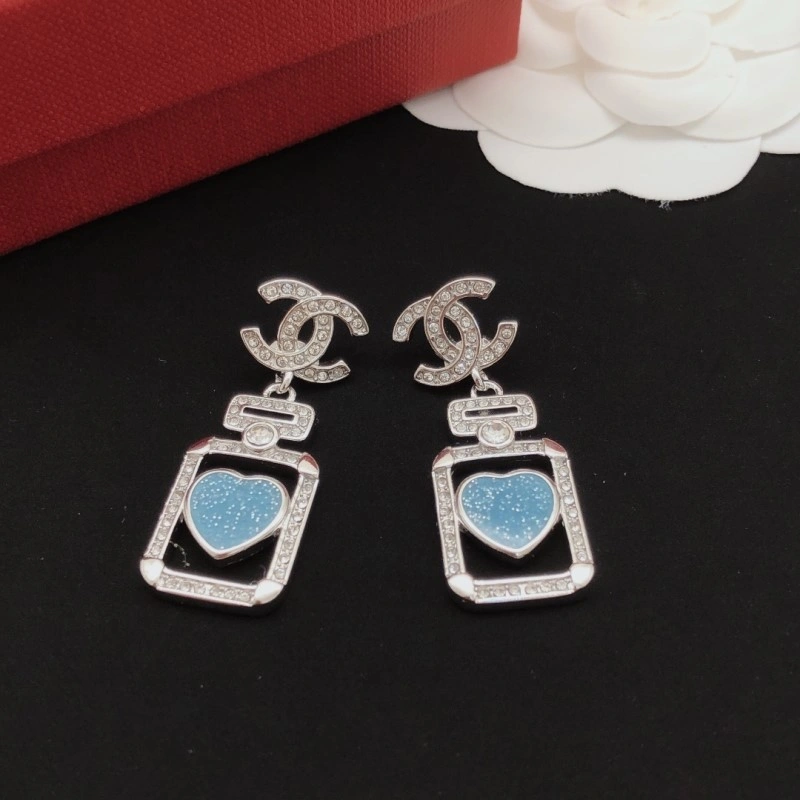 Comfortable Chanel Earrings 219333