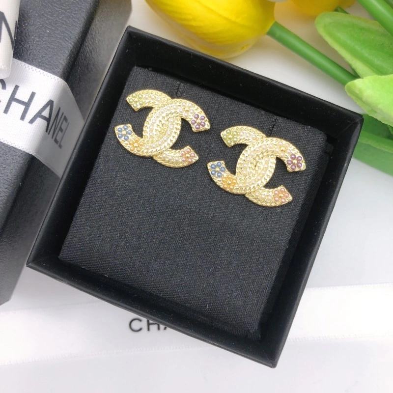 Chanel Earrings Elegant 219340