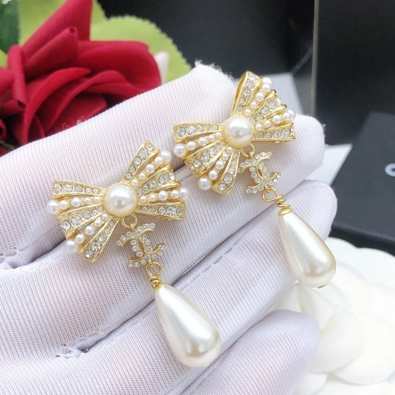 Chanel Earrings Affordable 219331