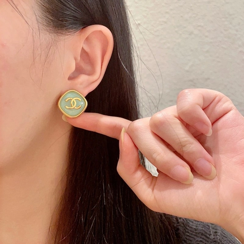 Chanel Earrings Neat 219326