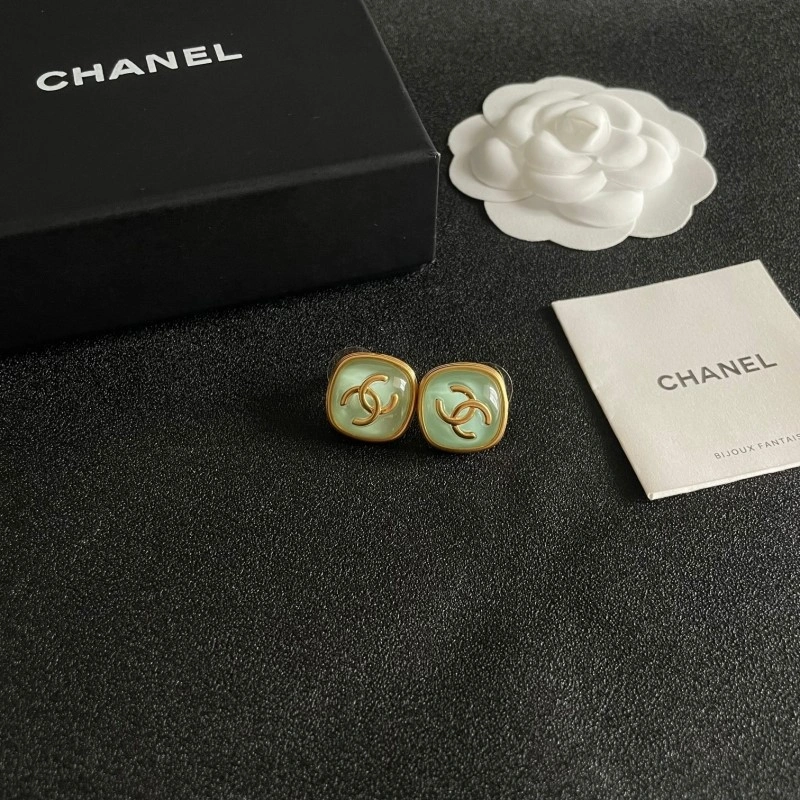 Chanel Earrings Neat 219326