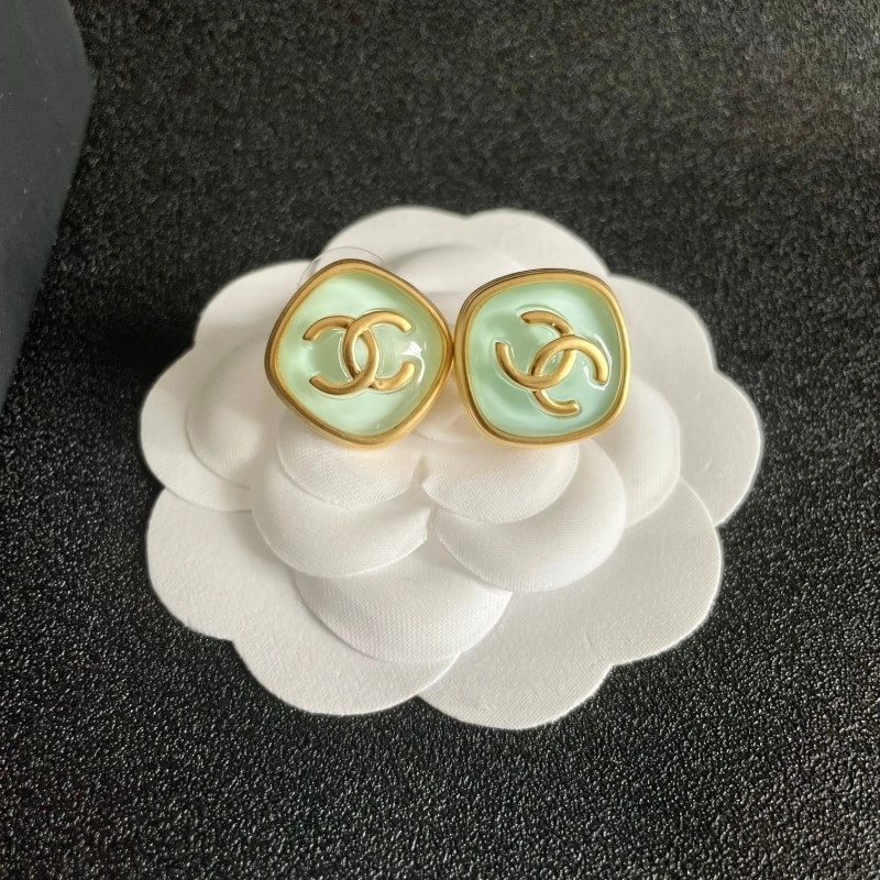 Chanel Earrings Neat 219326