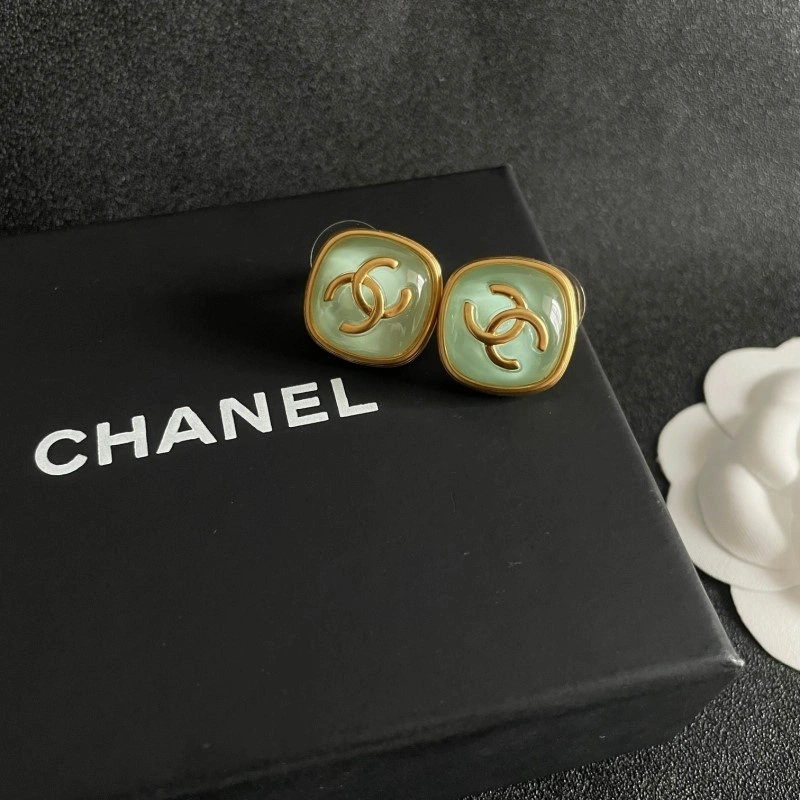 Chanel Earrings Neat 219326