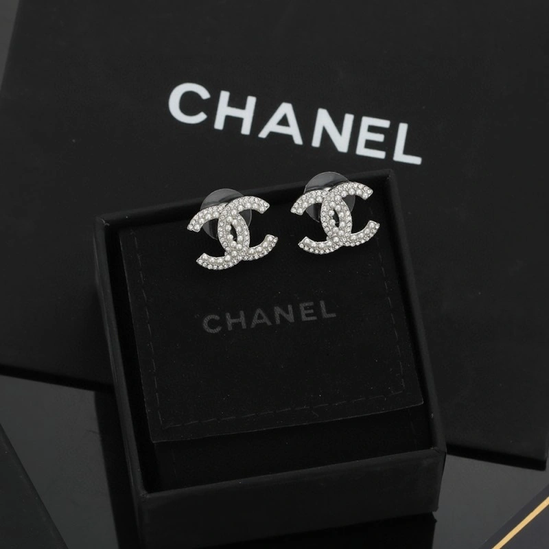 Chanel Earrings Neat 219312