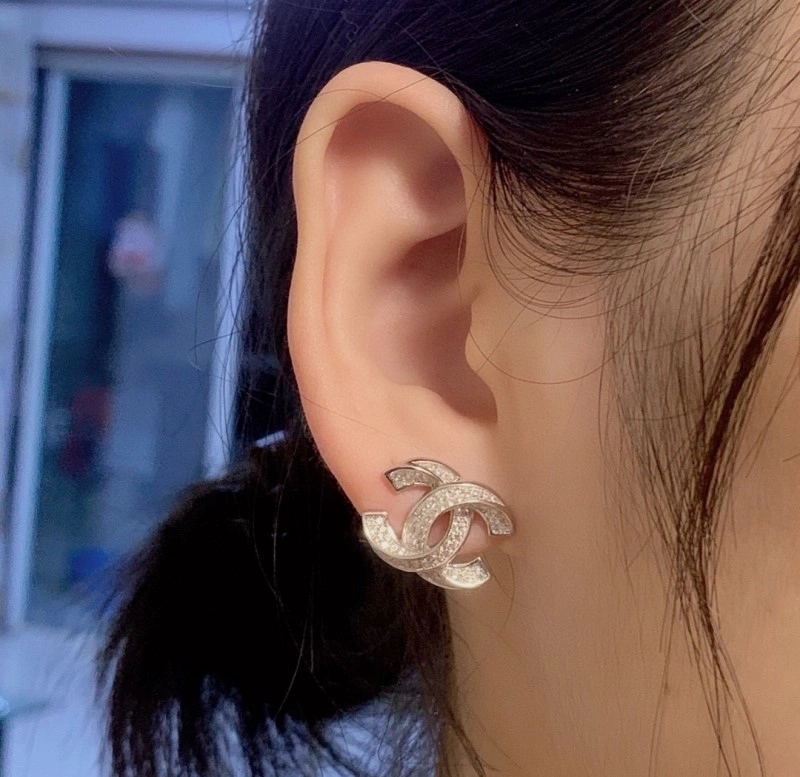 Trendsetting Chanel Earrings 219327