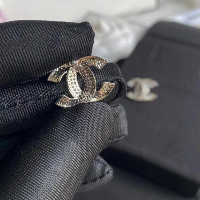 Trendsetting Chanel Earrings 219327