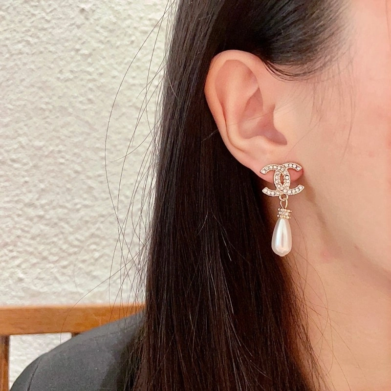 Chanel Earrings MoistureWicking 219270