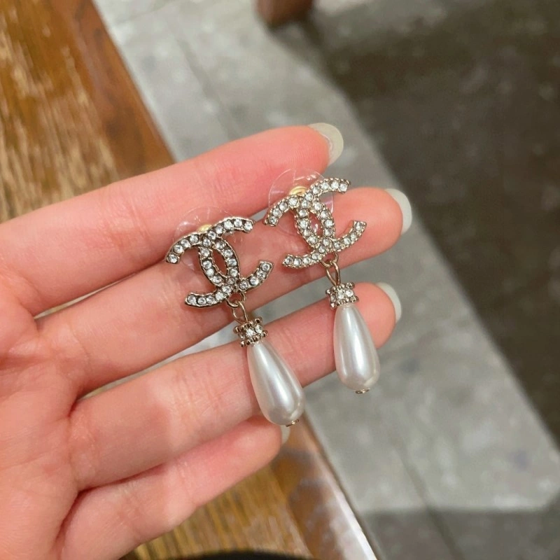 Chanel Earrings MoistureWicking 219270