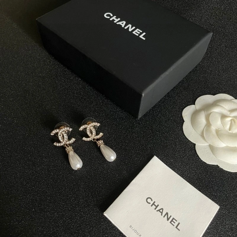 Chanel Earrings MoistureWicking 219270