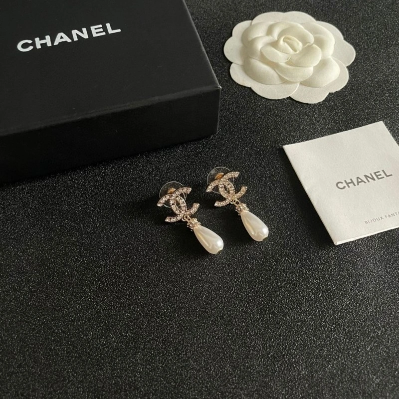 Chanel Earrings MoistureWicking 219270
