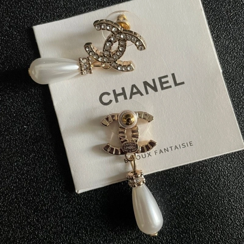 Chanel Earrings MoistureWicking 219270