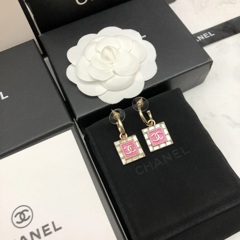 Chanel Earrings EyeCatching 219272