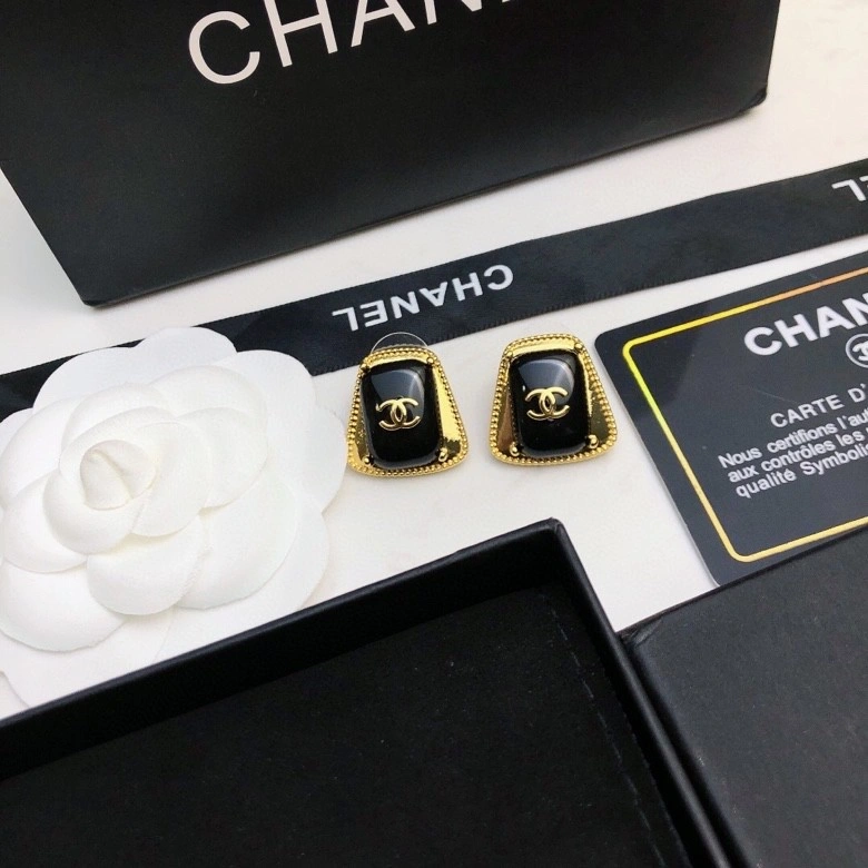 Chanel Earrings Vibrant 219264