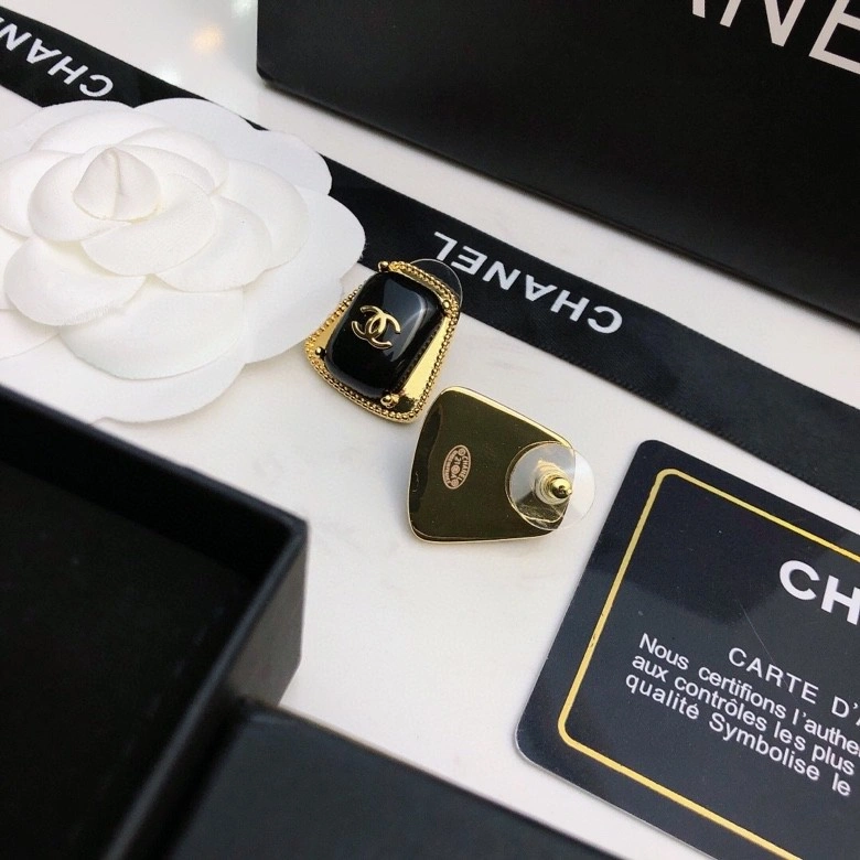 Chanel Earrings Vibrant 219264