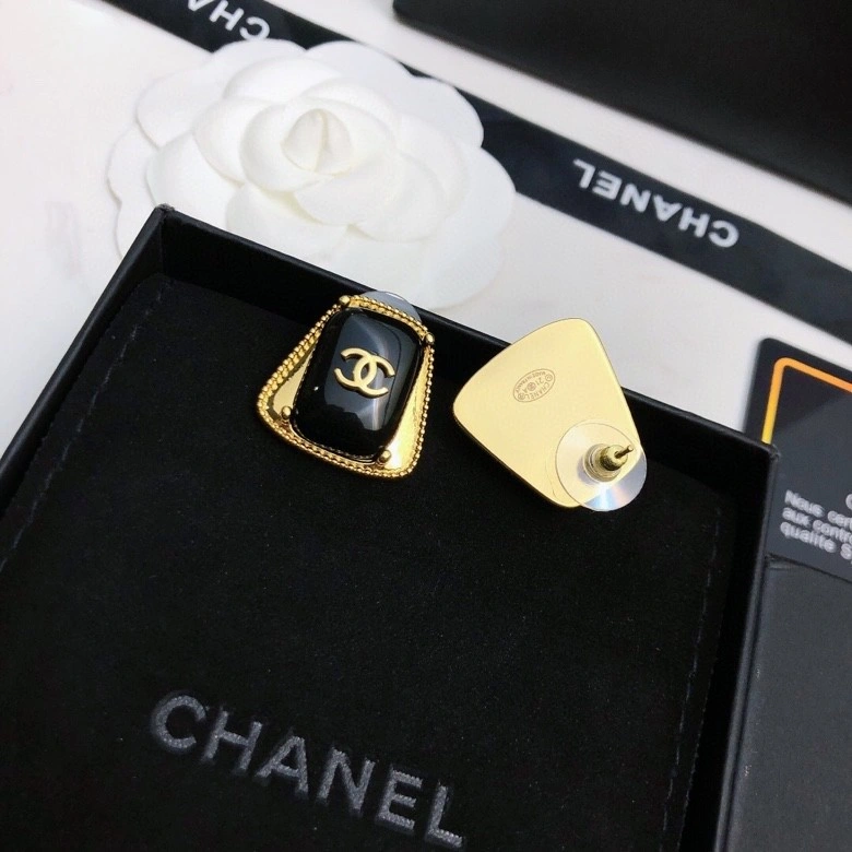 Chanel Earrings Vibrant 219264