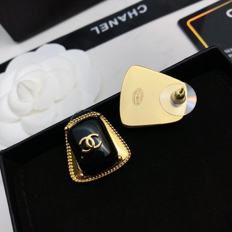 Chanel Earrings Vibrant 219264