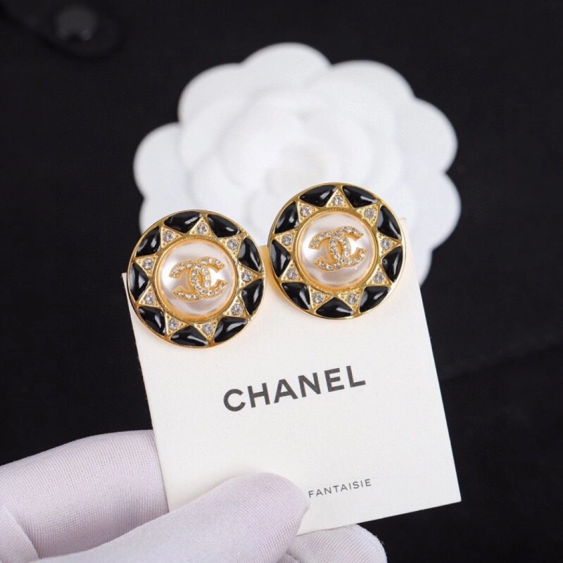 Chic Chanel Earrings 219255