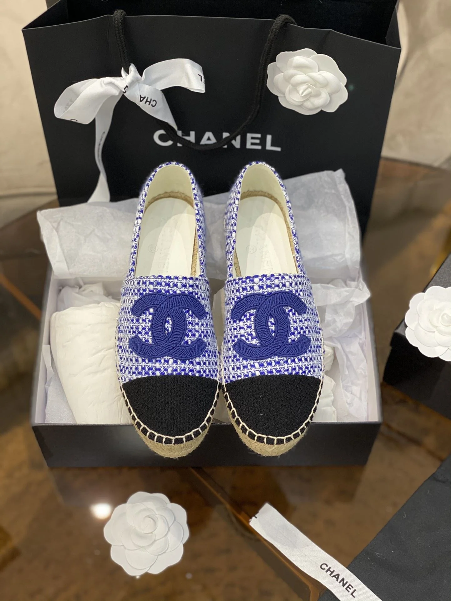 Chanel Fishermans Shoes Minimalist 18556