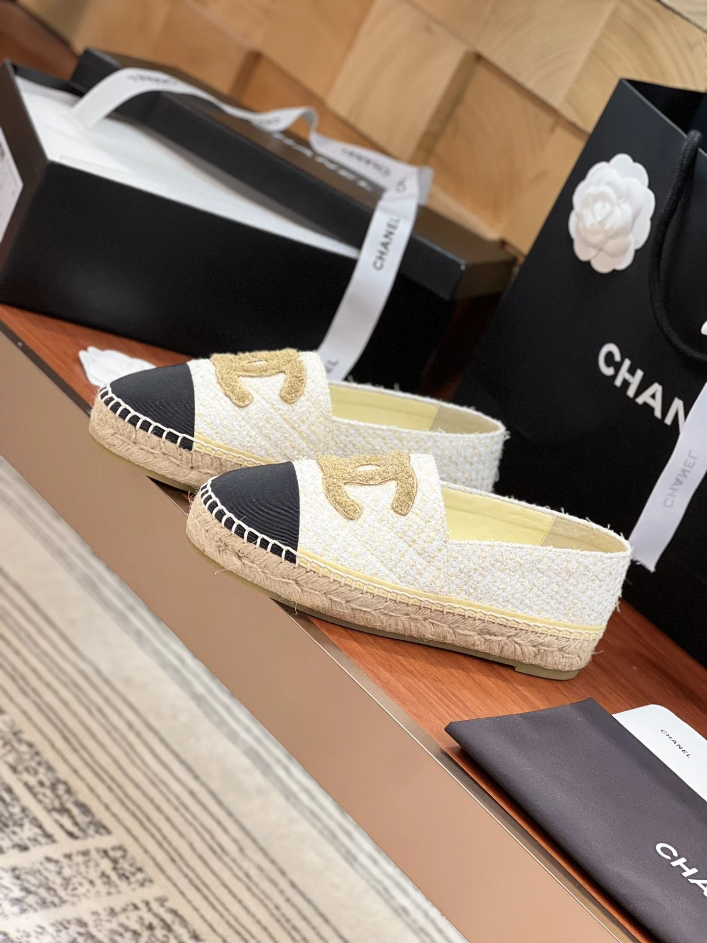 Chanel Fishermans Shoes Elegant 18523