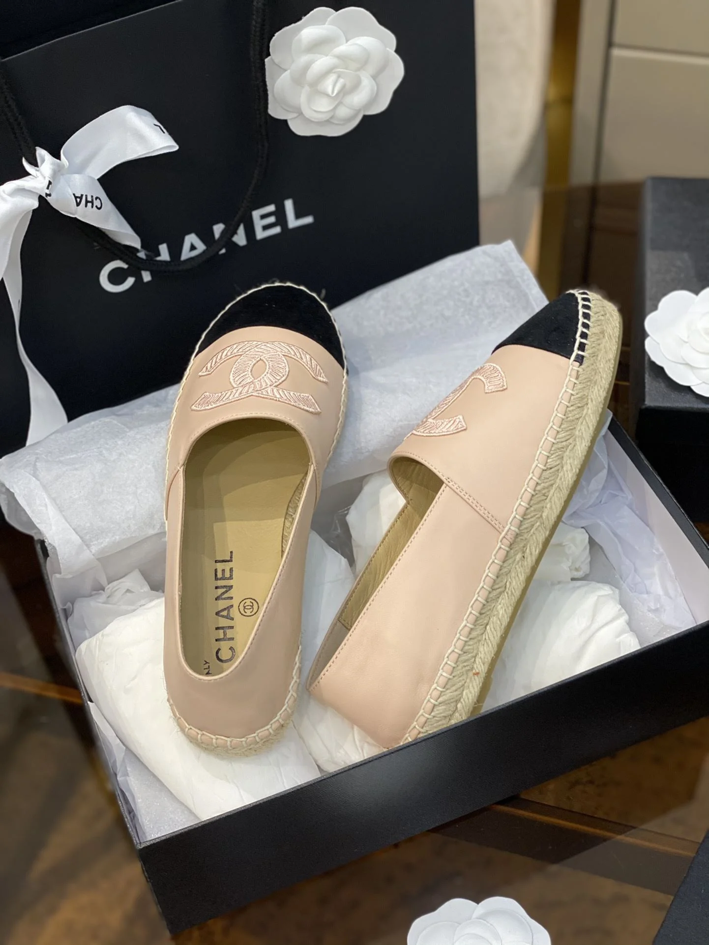 MultiPurpose Chanel Fishermans Shoes 18490