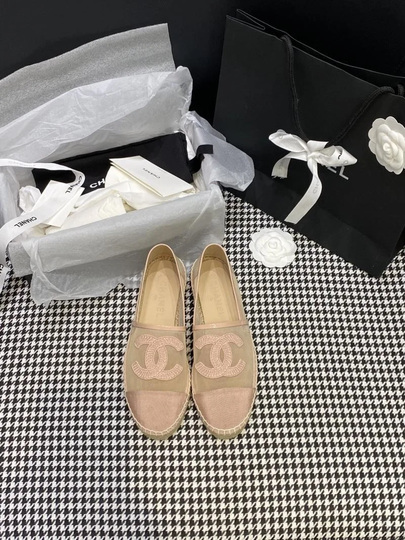 Compact Chanel Fishermans Shoes 18328
