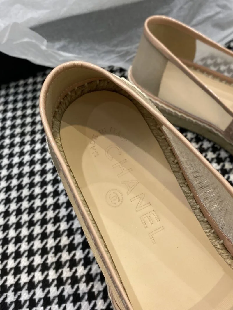 Compact Chanel Fishermans Shoes 18328