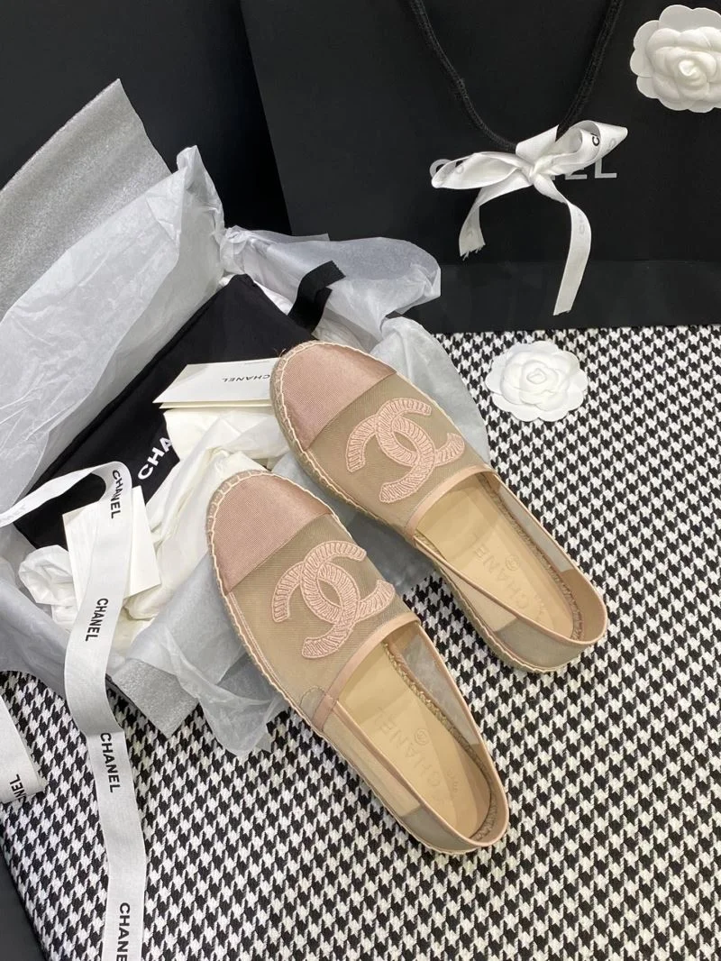 Compact Chanel Fishermans Shoes 18328