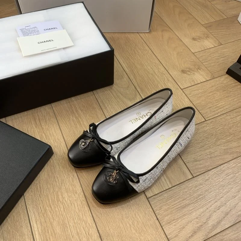 Chanel Flat Shoes Colorful 19328