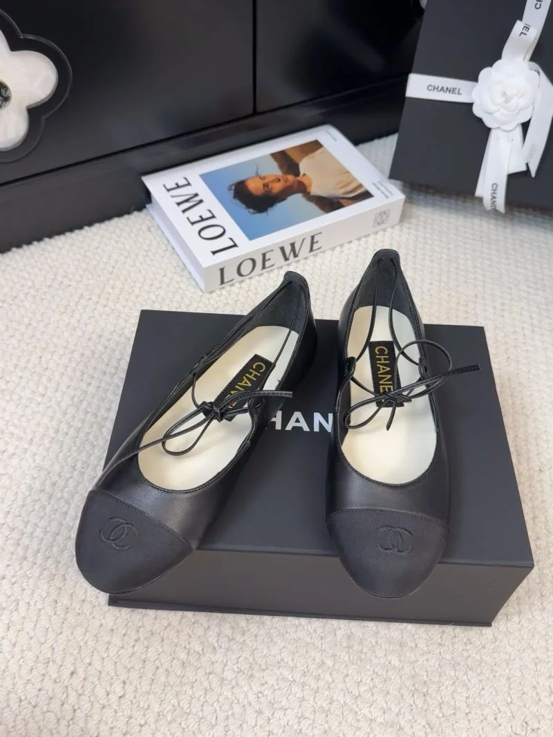 HighPerformance Chanel Flat Shoes 19331