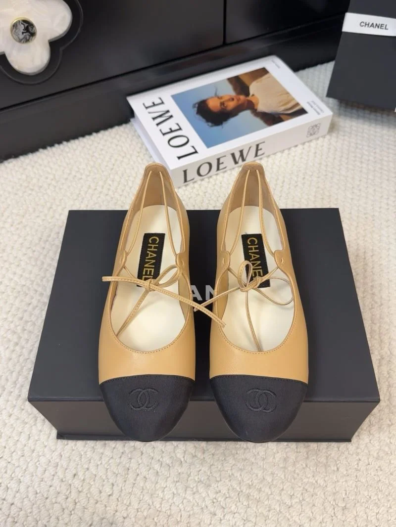 Chanel Flat Shoes Tailored 19324