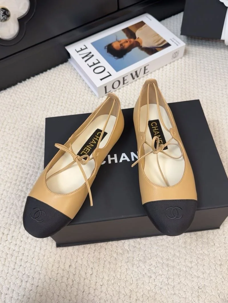 Chanel Flat Shoes Tailored 19324
