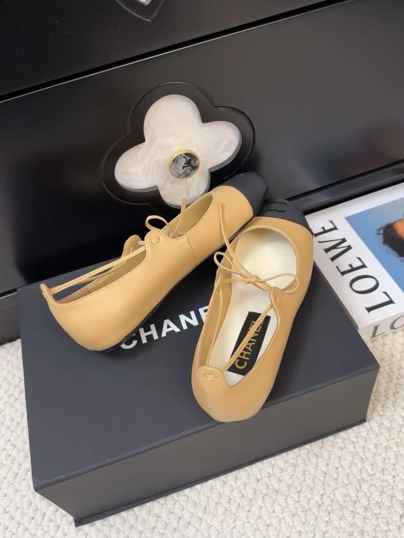 Chanel Flat Shoes Tailored 19324