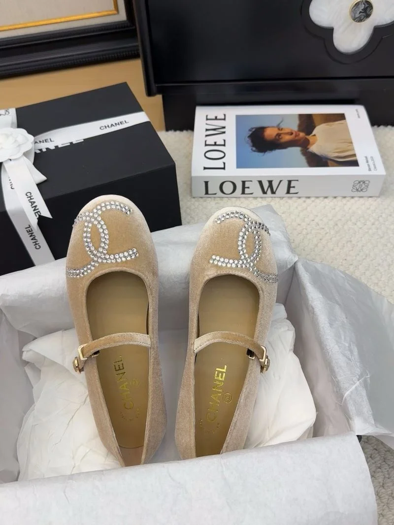 Tailored Chanel Flat Shoes 19397