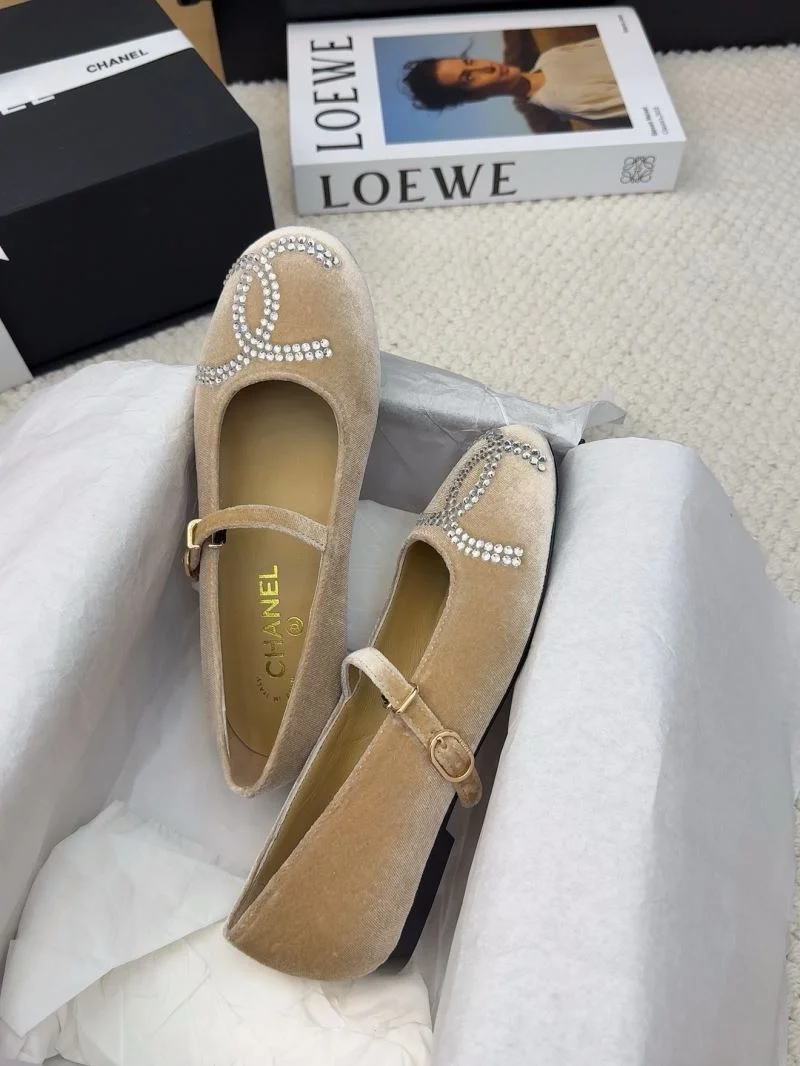 Tailored Chanel Flat Shoes 19397