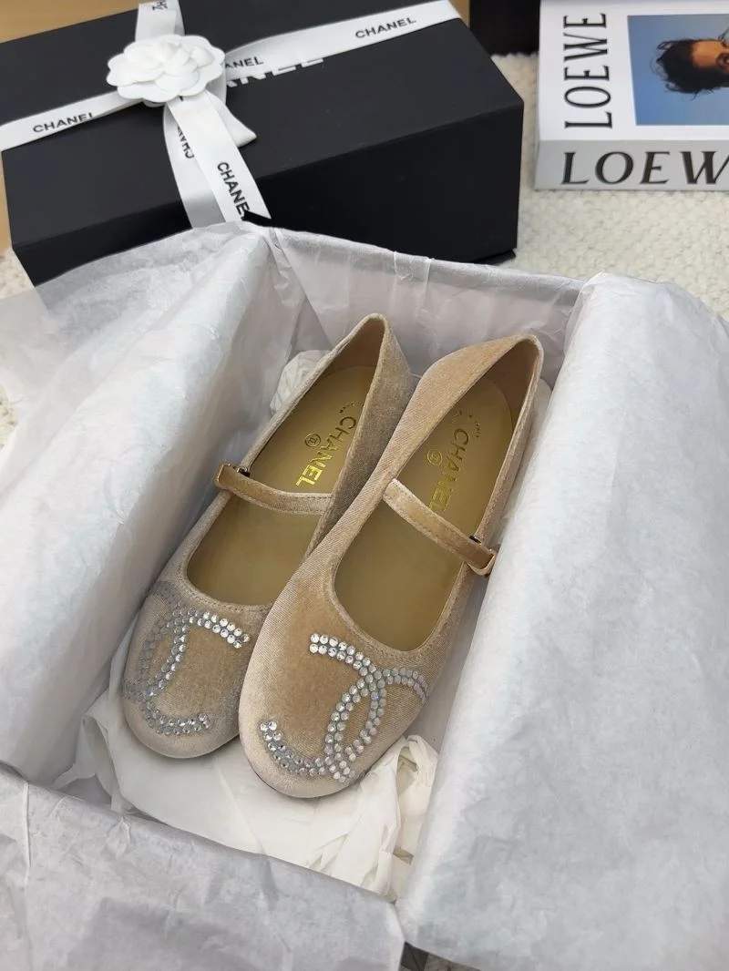 Tailored Chanel Flat Shoes 19397