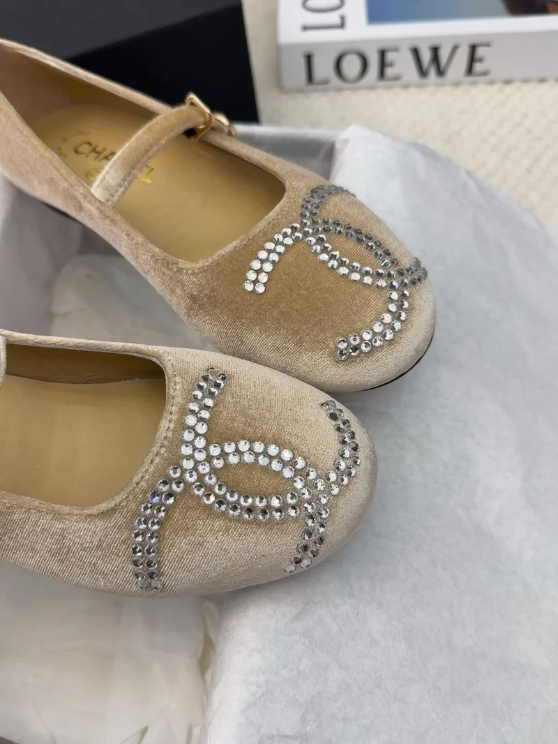 Tailored Chanel Flat Shoes 19397