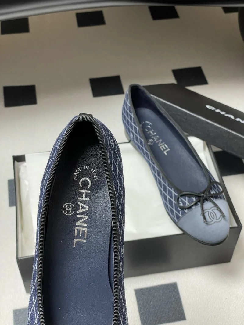 UrbanChic Chanel Flat Shoes 19312