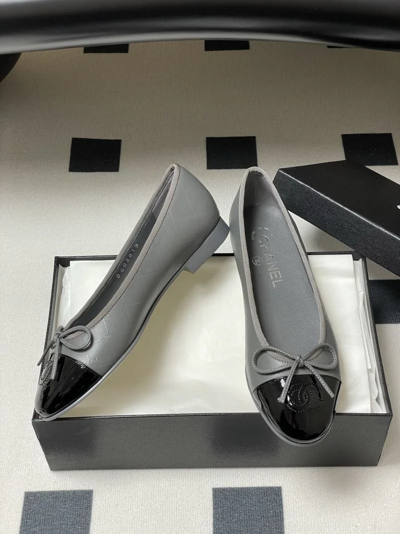 Casual Chanel Flat Shoes 19308