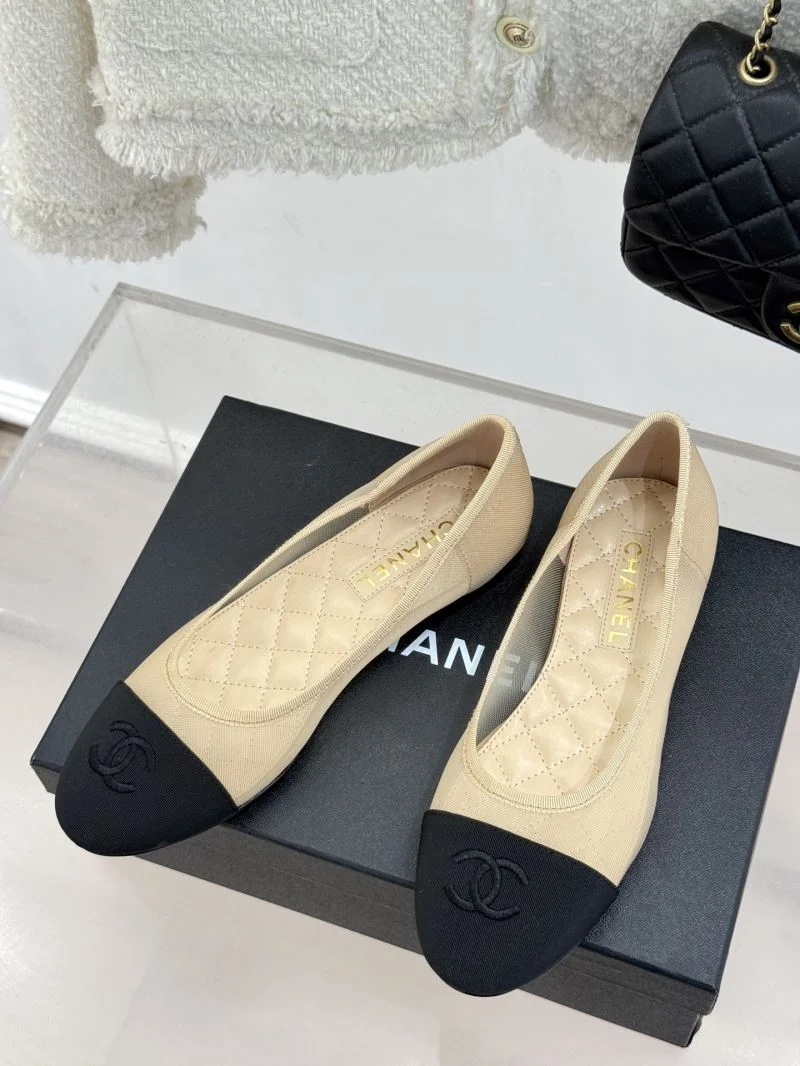 Chanel Flat Shoes Unisex 19322