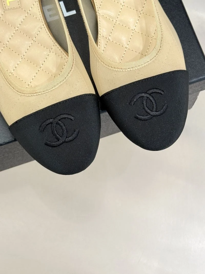Chanel Flat Shoes Unisex 19322