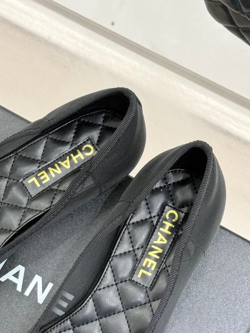 Chanel Flat Shoes Compact 19366