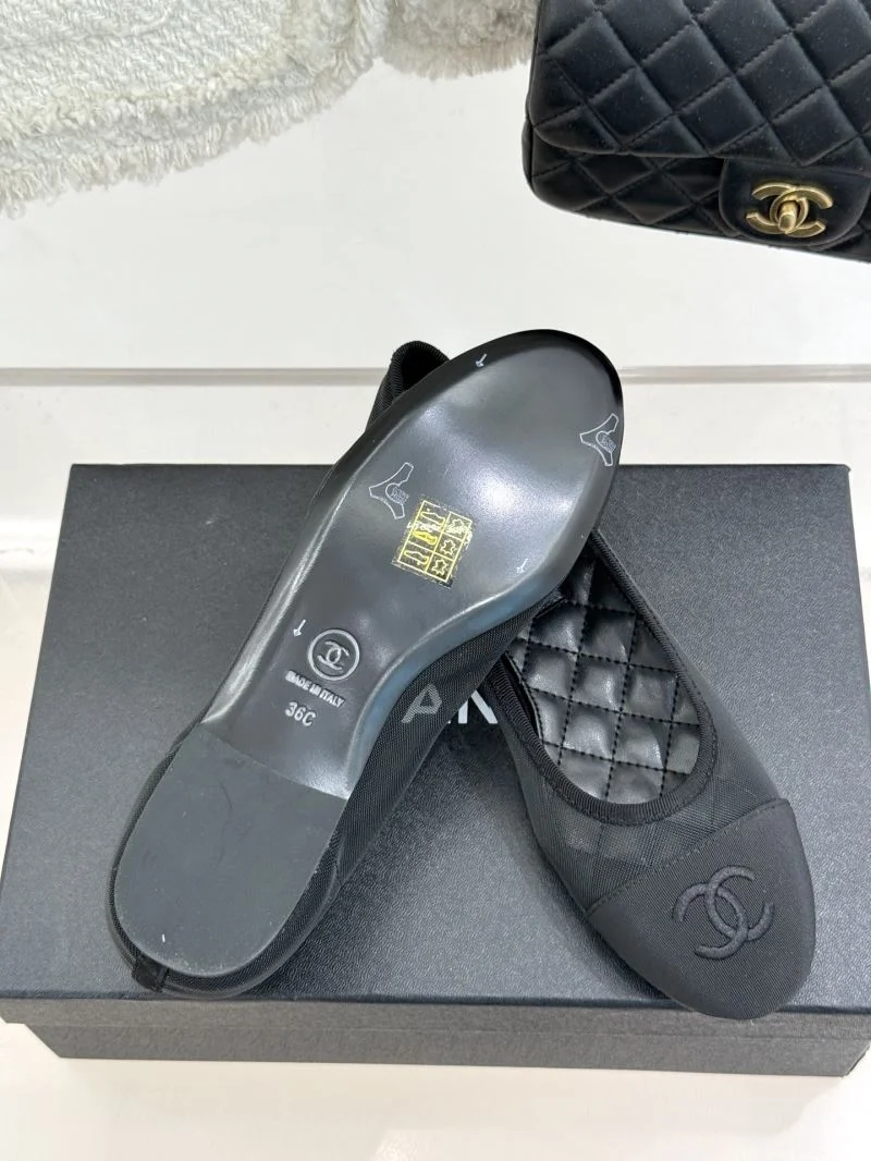 Chanel Flat Shoes Compact 19366