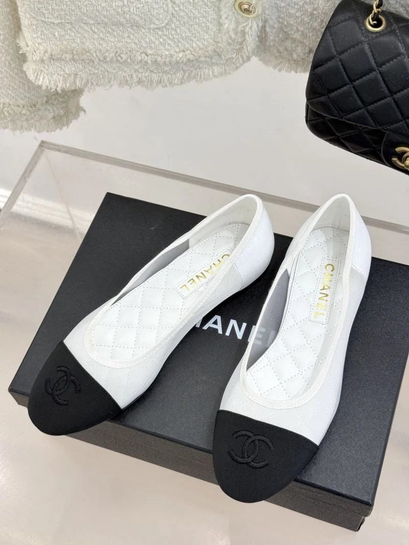 Chanel Flat Shoes WellDesigned 19300