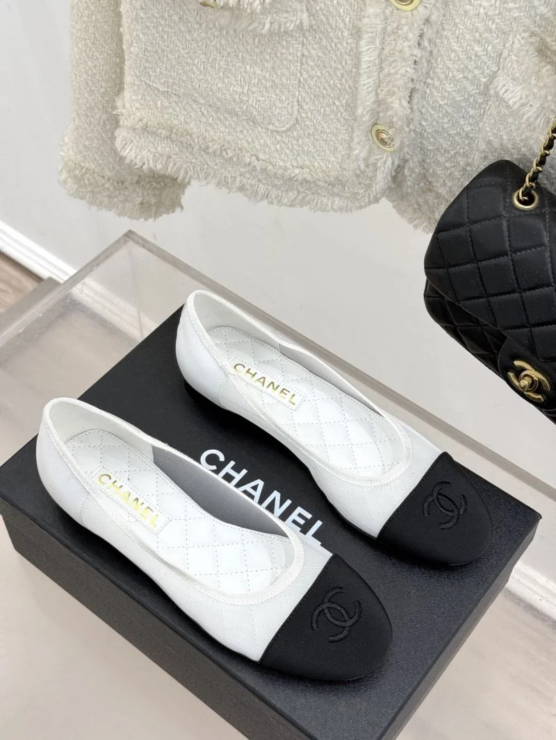 Chanel Flat Shoes WellDesigned 19300