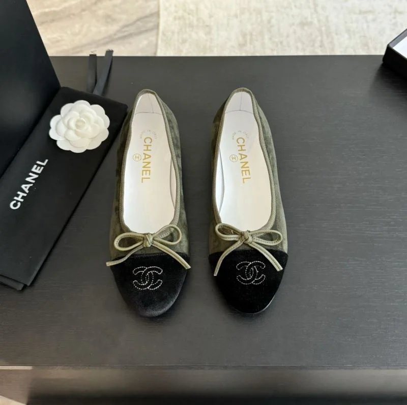Chanel Flat Shoes TechFriendly 18312