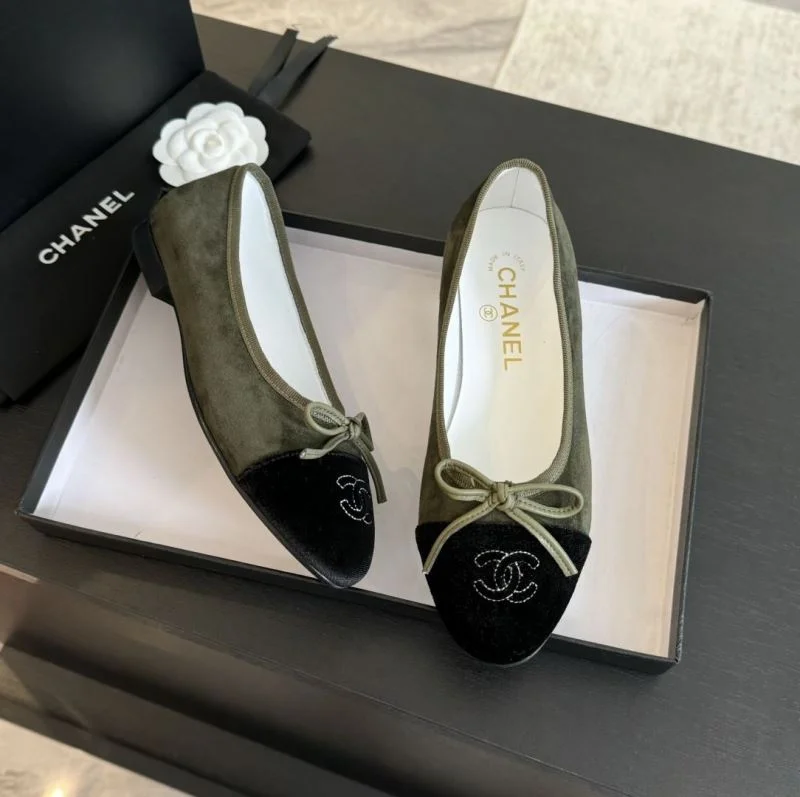 Chanel Flat Shoes TechFriendly 18312