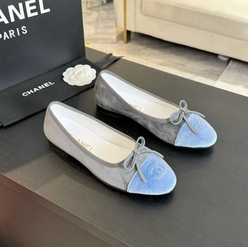 Chanel Flat Shoes ZipUp 18294