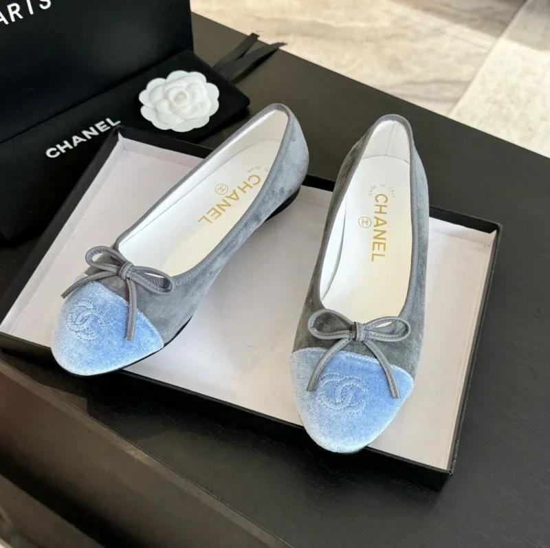 Chanel Flat Shoes ZipUp 18294