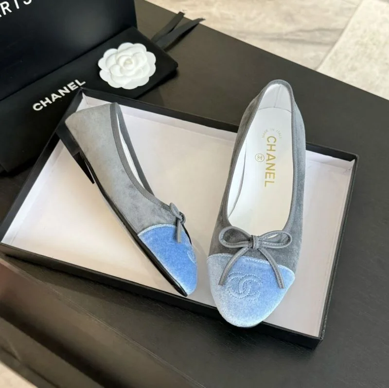 Chanel Flat Shoes ZipUp 18294